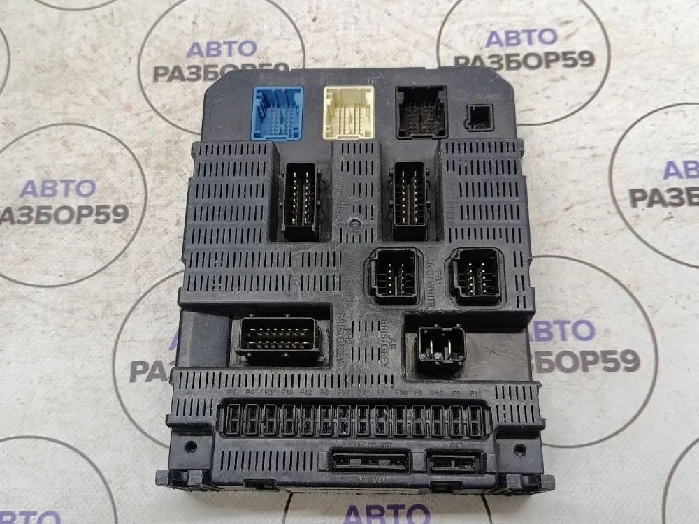 Блок предохранителей салонный Peugeot 308 I (2007—2011)
