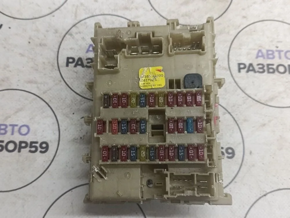 Блок предохранителей Nissan Primera P12 (2001—2008)