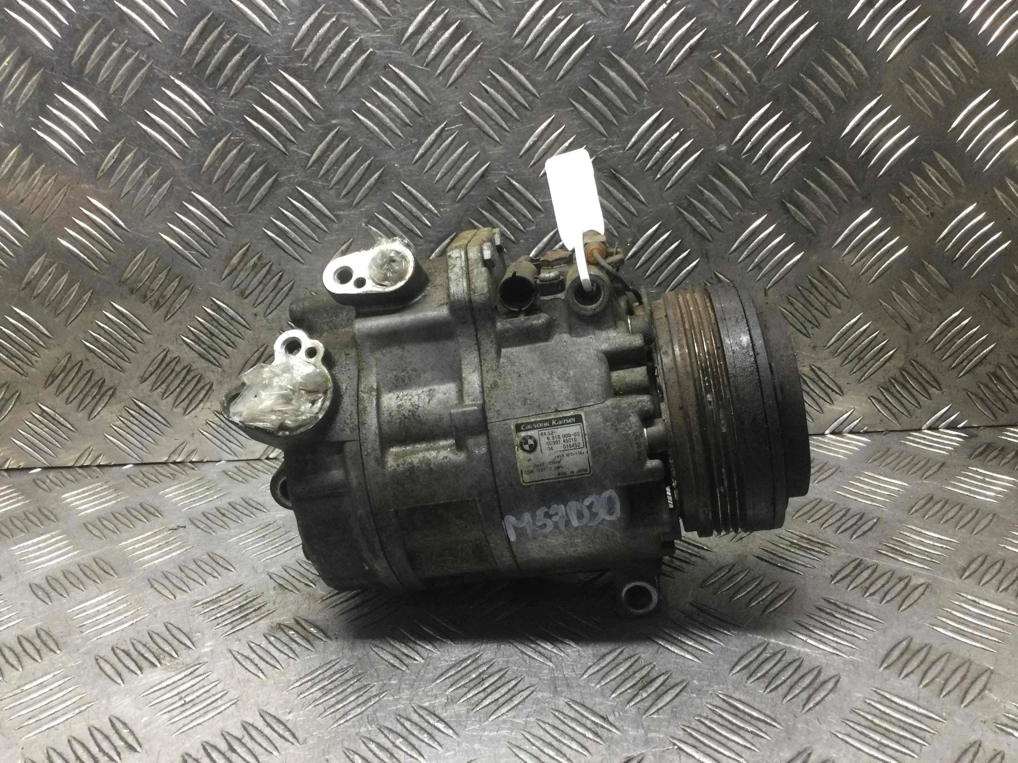 Компрессор кондиционера BMW X5 E53 (1999-2003) дизель 3.0  Механика