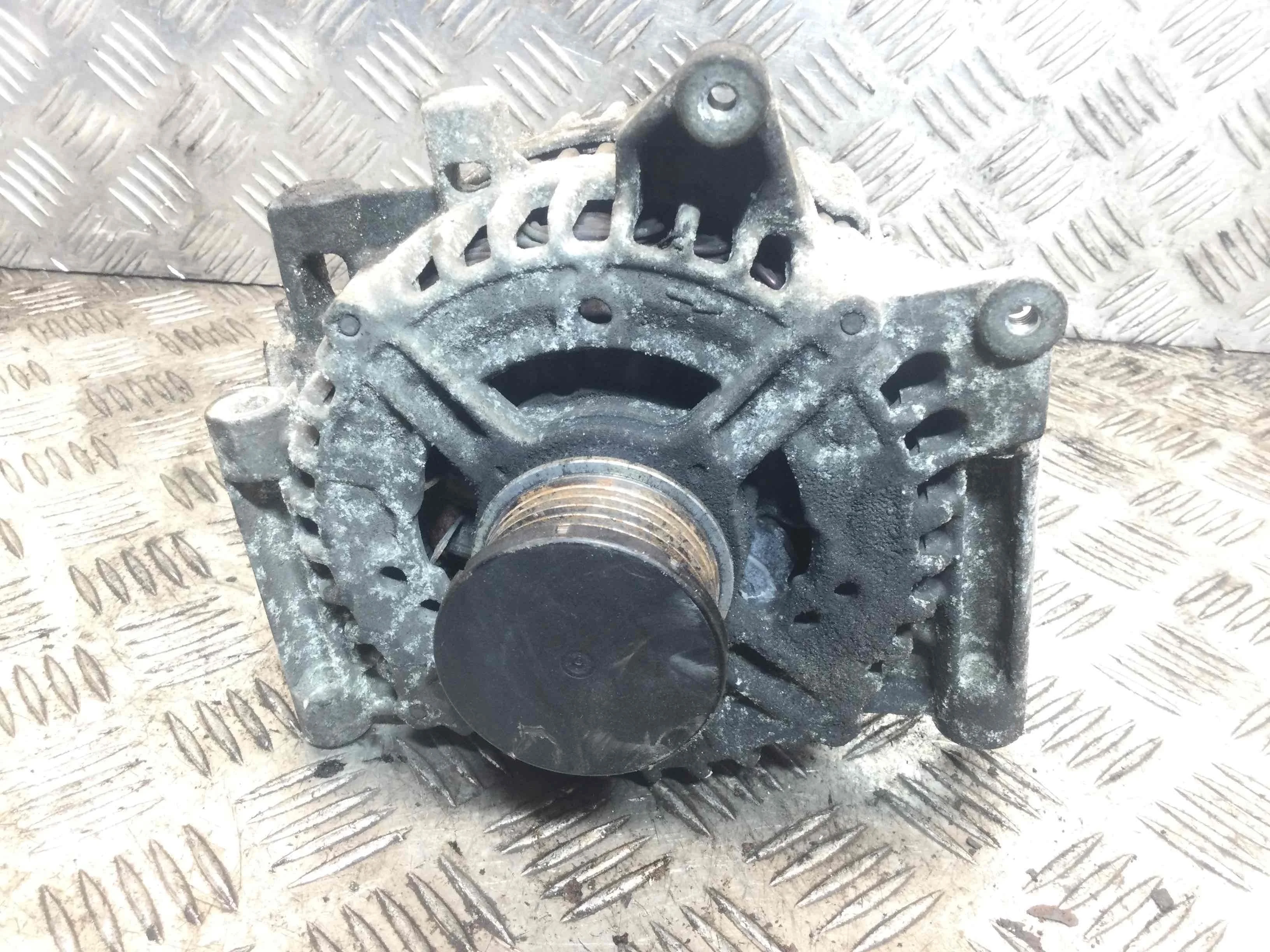 Генератор Mercedes C-klasse W204/S204 (2007-2012) дизель 2.2 CDI Автомат Седан