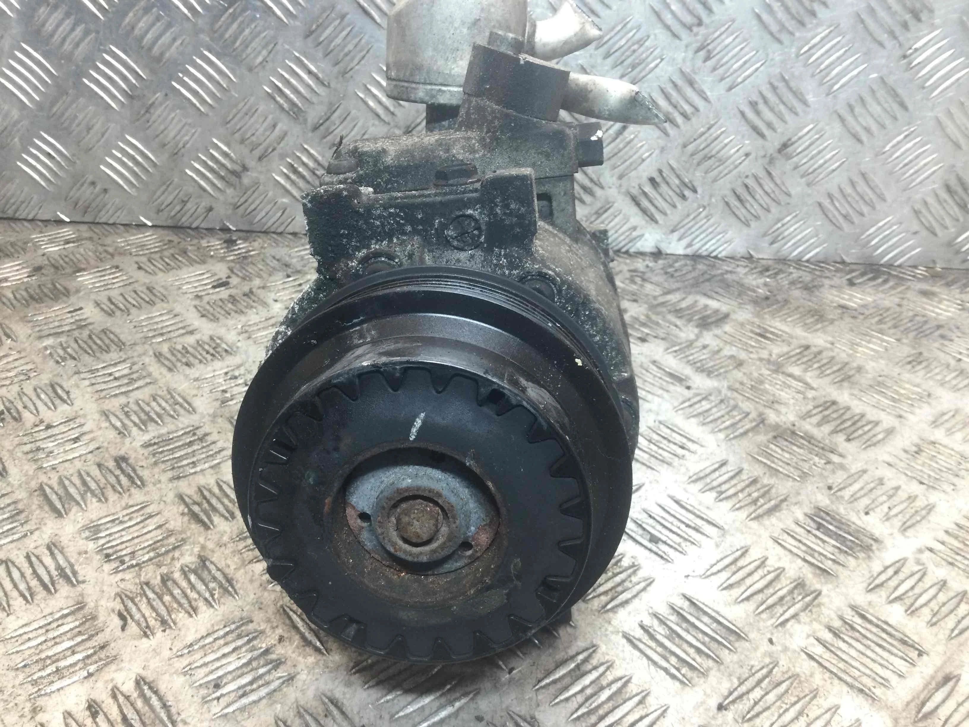 Компрессор кондиционера Mercedes C-klasse W204/S204 (2007-2012) дизель 2.2 CDI Автомат Седан