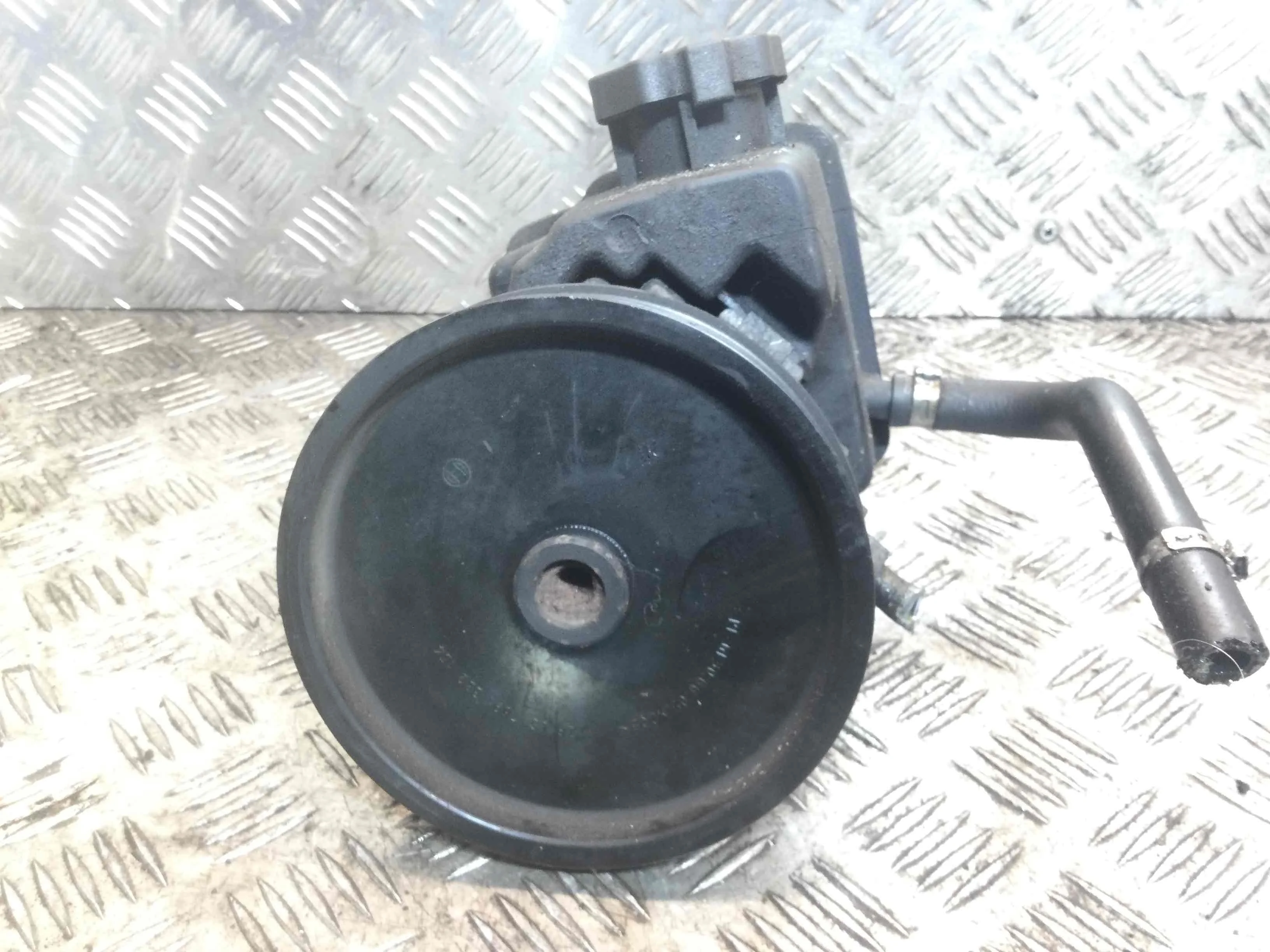 Насос гидроусилителя руля Mercedes C-klasse W204/S204 (2007-2012) дизель 2.2 CDI Автомат Седан