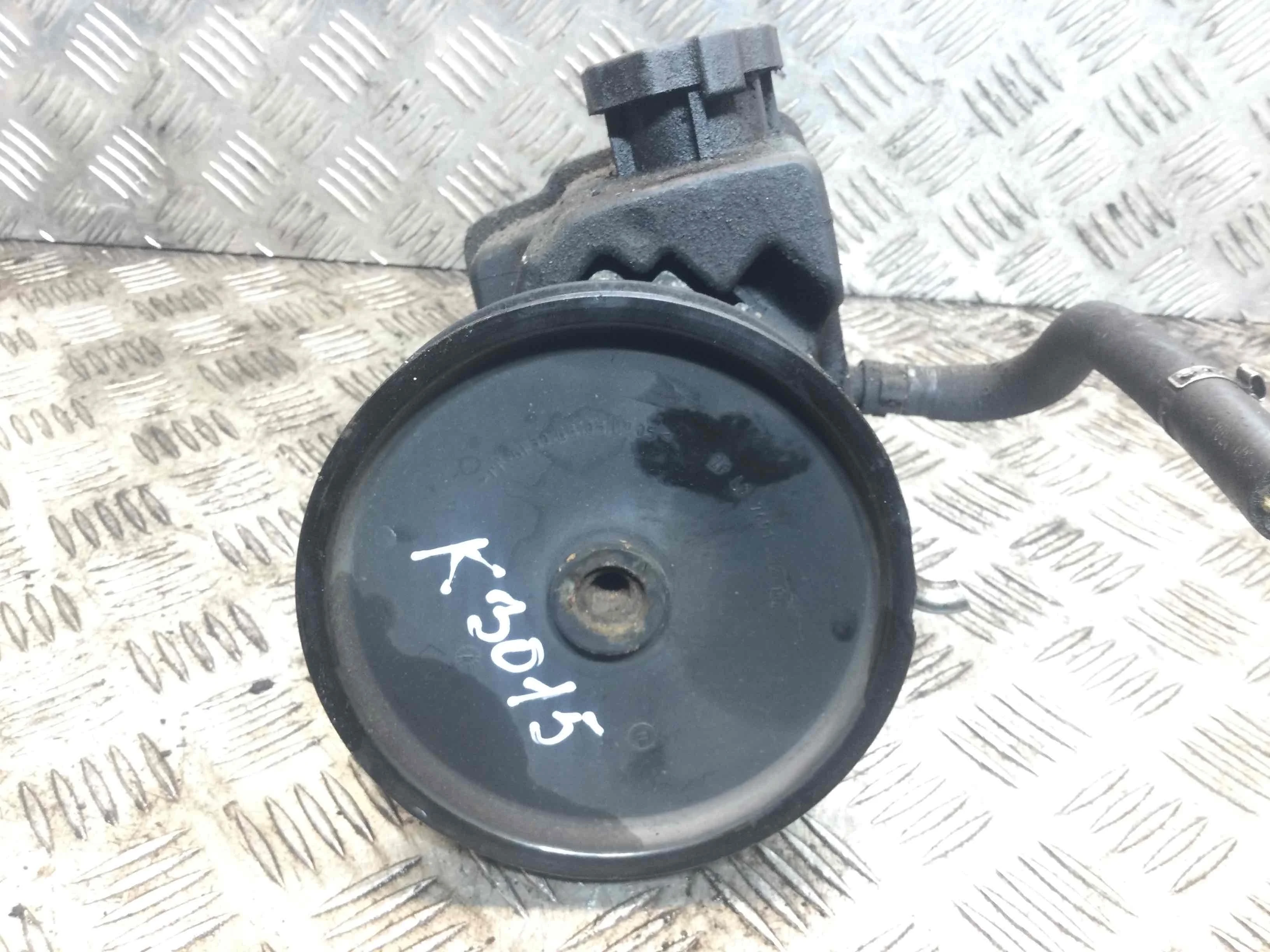 Насос гидроусилителя руля Mercedes C-klasse W204/S204 (2007-2012) дизель 2.2 CDI Автомат Седан