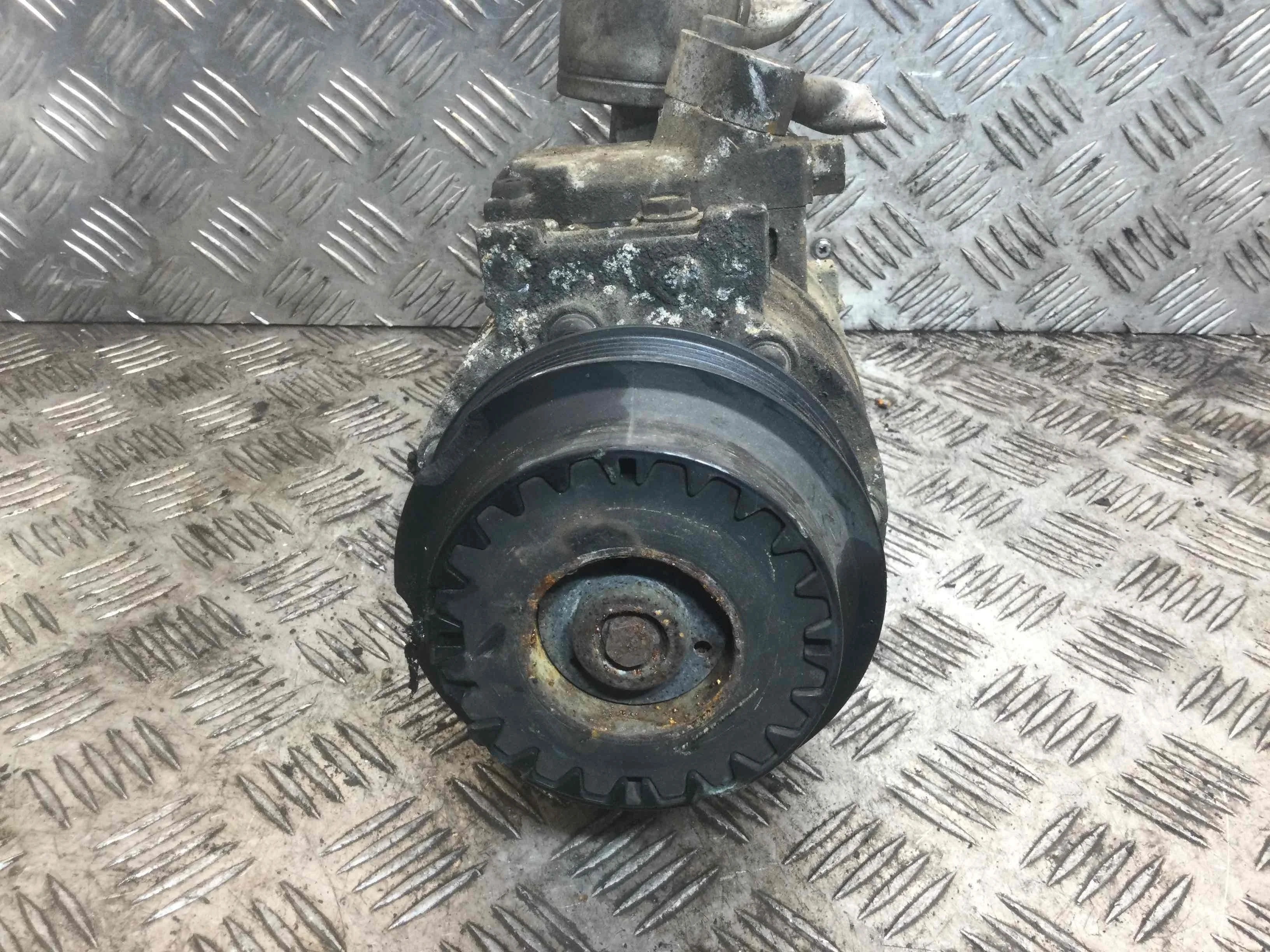 Компрессор кондиционера Mercedes C-klasse W204/S204 (2007-2012) дизель 2.2 CDI Механика Седан