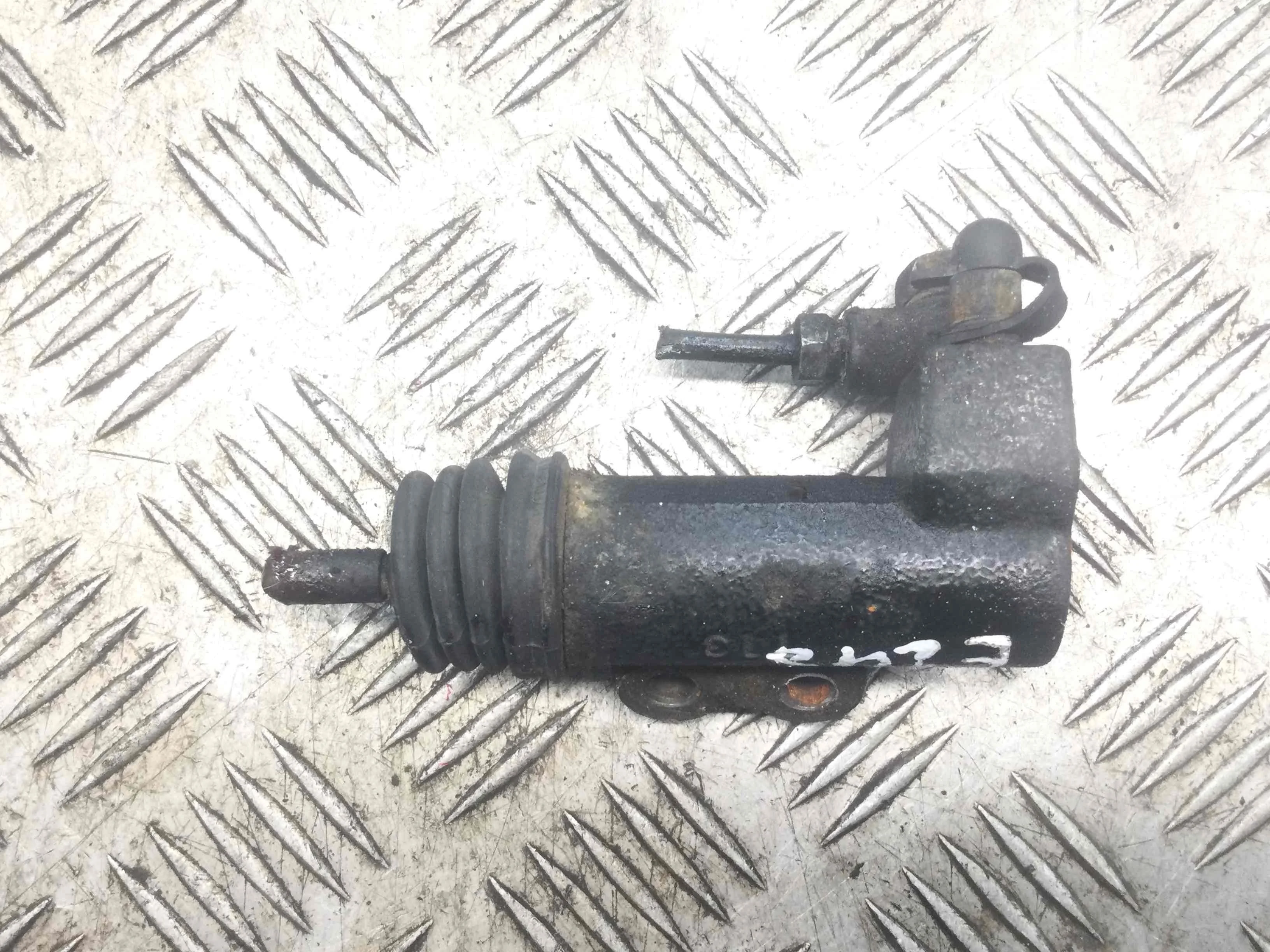 Цилиндр сцепления рабочий Kia Sportage 3 поколение (2010-2014) дизель 1.7 CRD Механика Кроссовер