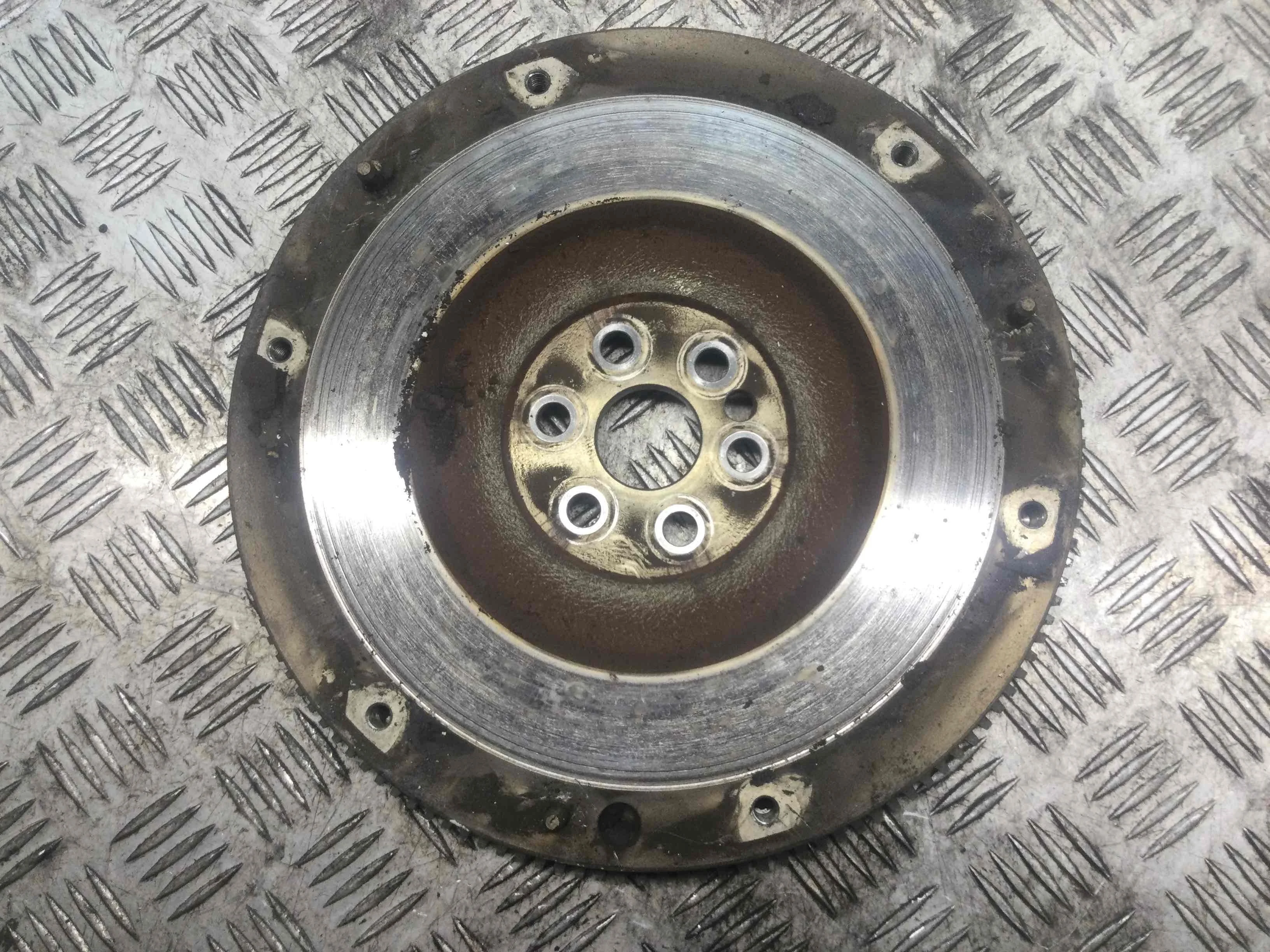 Маховик Ford Focus 2 поколение [рестайлинг] (2008-2011) бензин 1.6 i Механика 5-дв, х/б