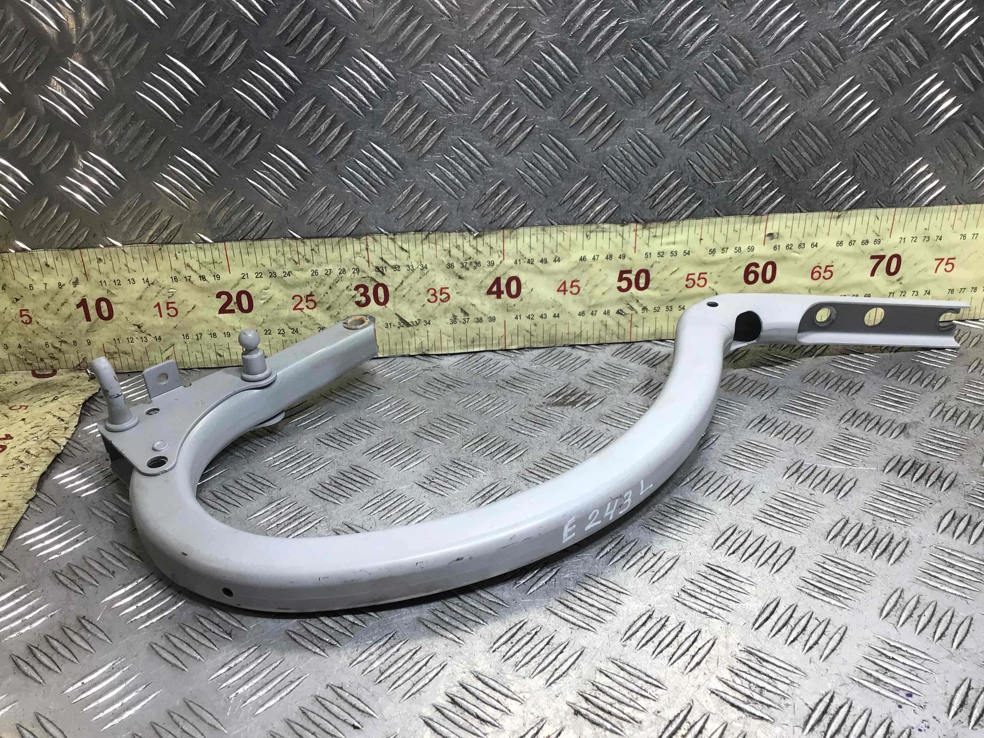 Петля крышки багажника BMW 5-Series 5-Series F10 2009 - 2016 дизель 2.0 TD Механика Седан