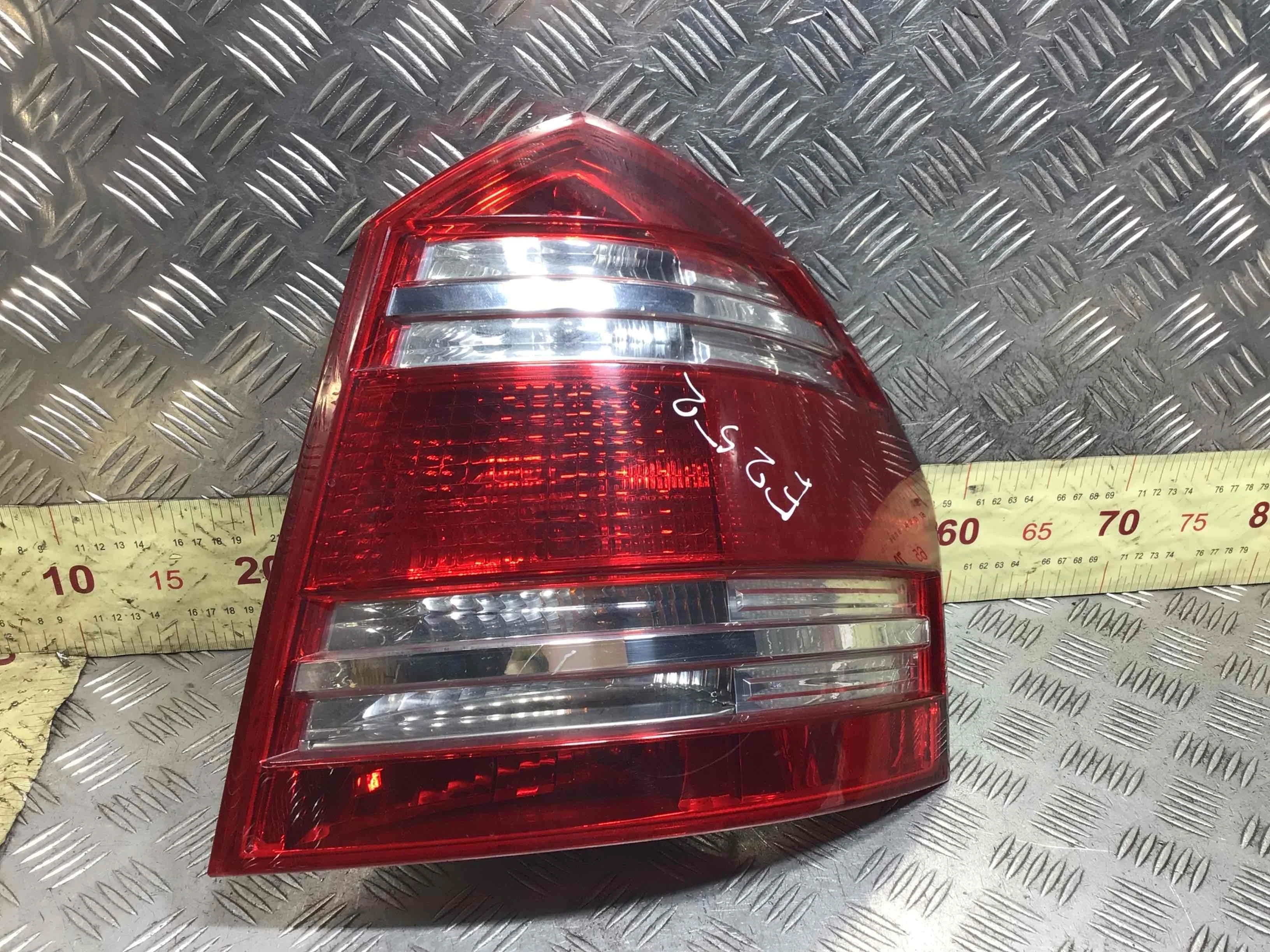 Фонарь задний правый Mercedes GL GL (X164) 2006 - 2012 дизель 4.0 CDI Автомат Кроссовер