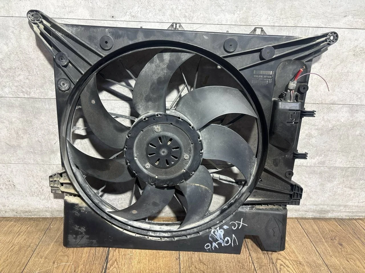 вентилятор охлаждения Volvo XC90