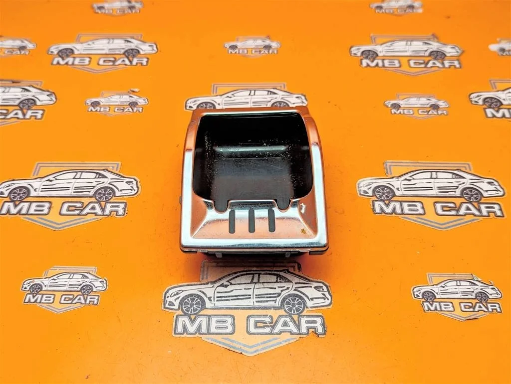 Пепельница Mercedes-Benz