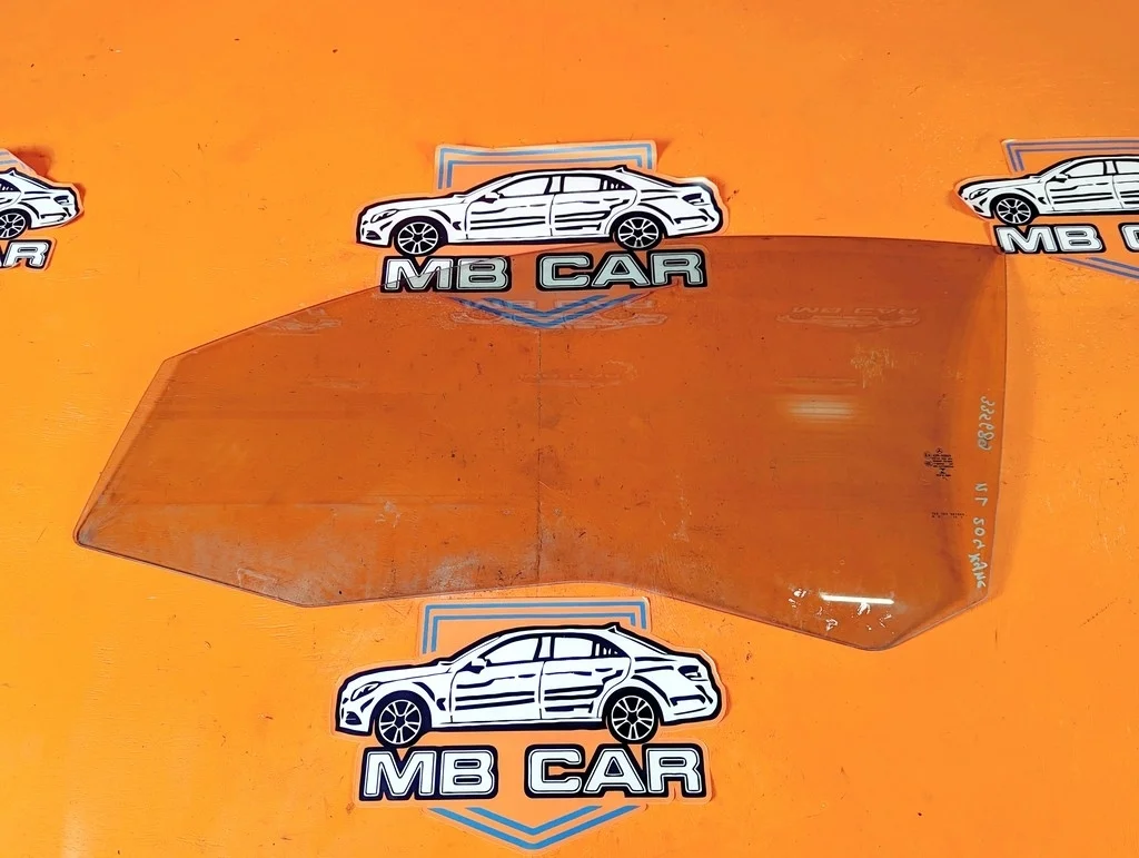 Стекло переднее левое Mercedes-Benz