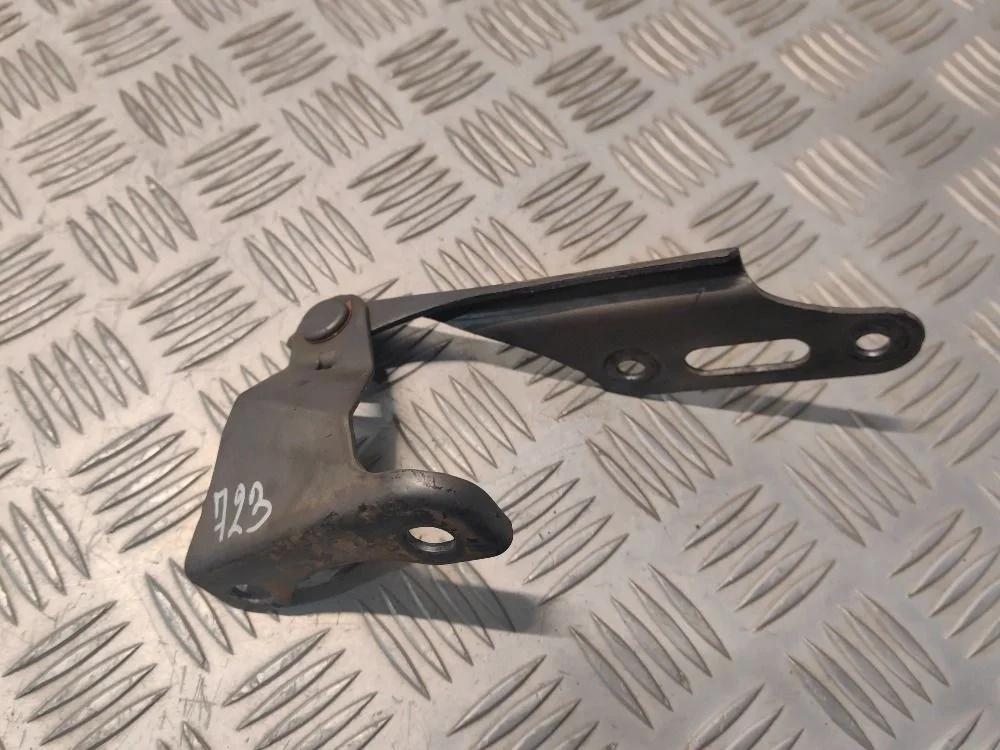 Петля капота правая Honda Element