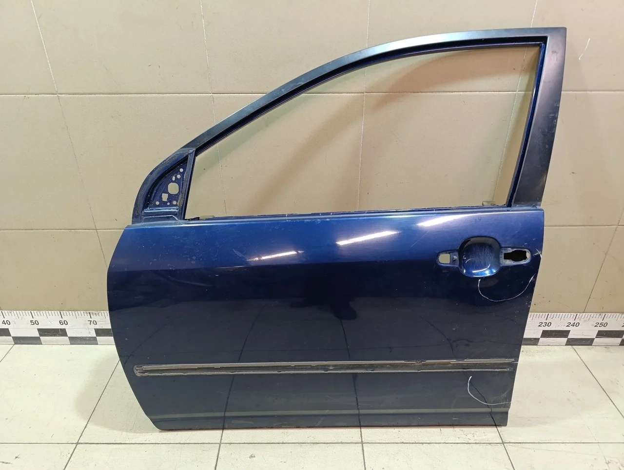 Дверь передняя левая Corolla E12 2001-2006