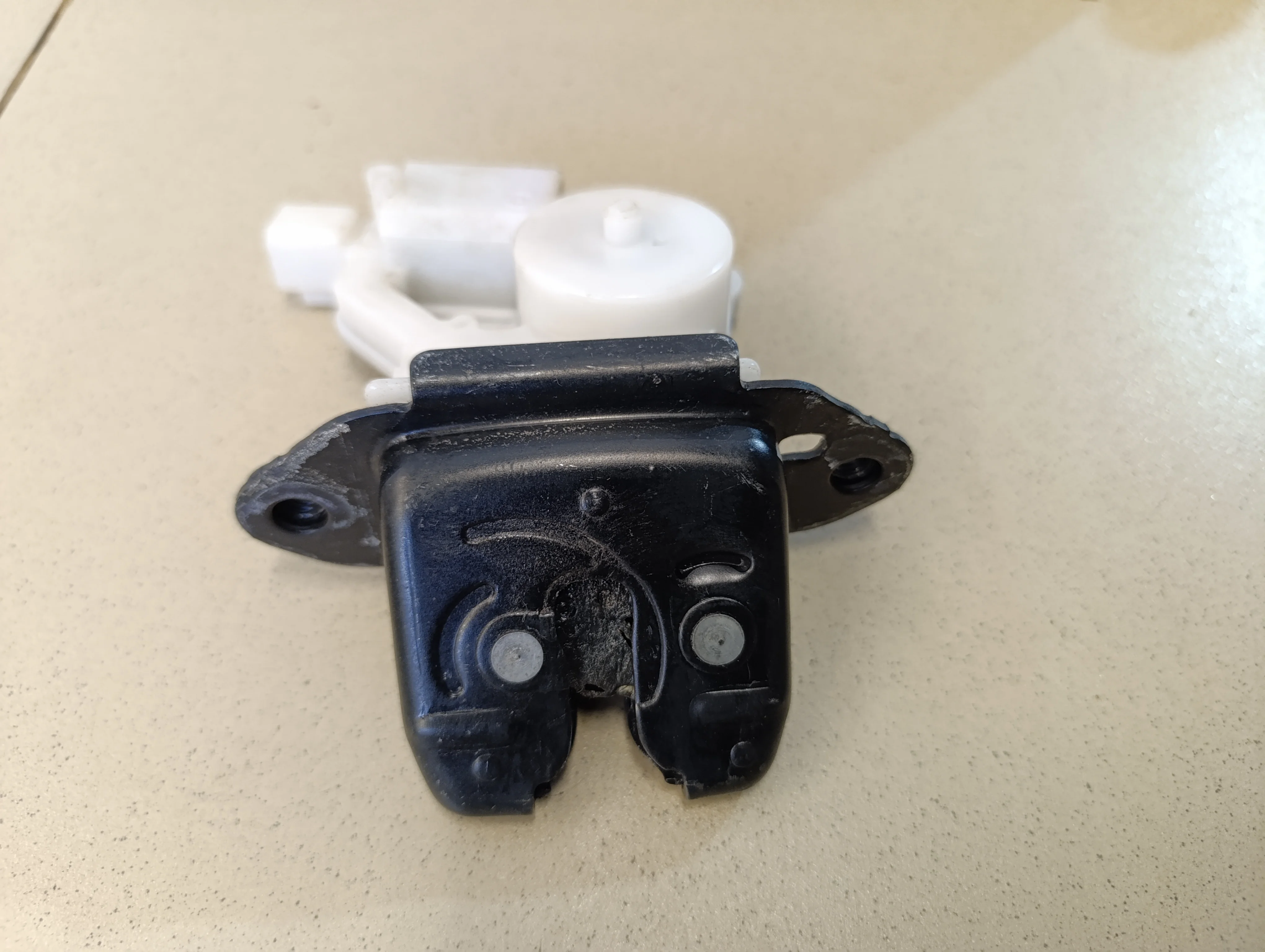 Замок багажника Qashqai (J11) 2014>