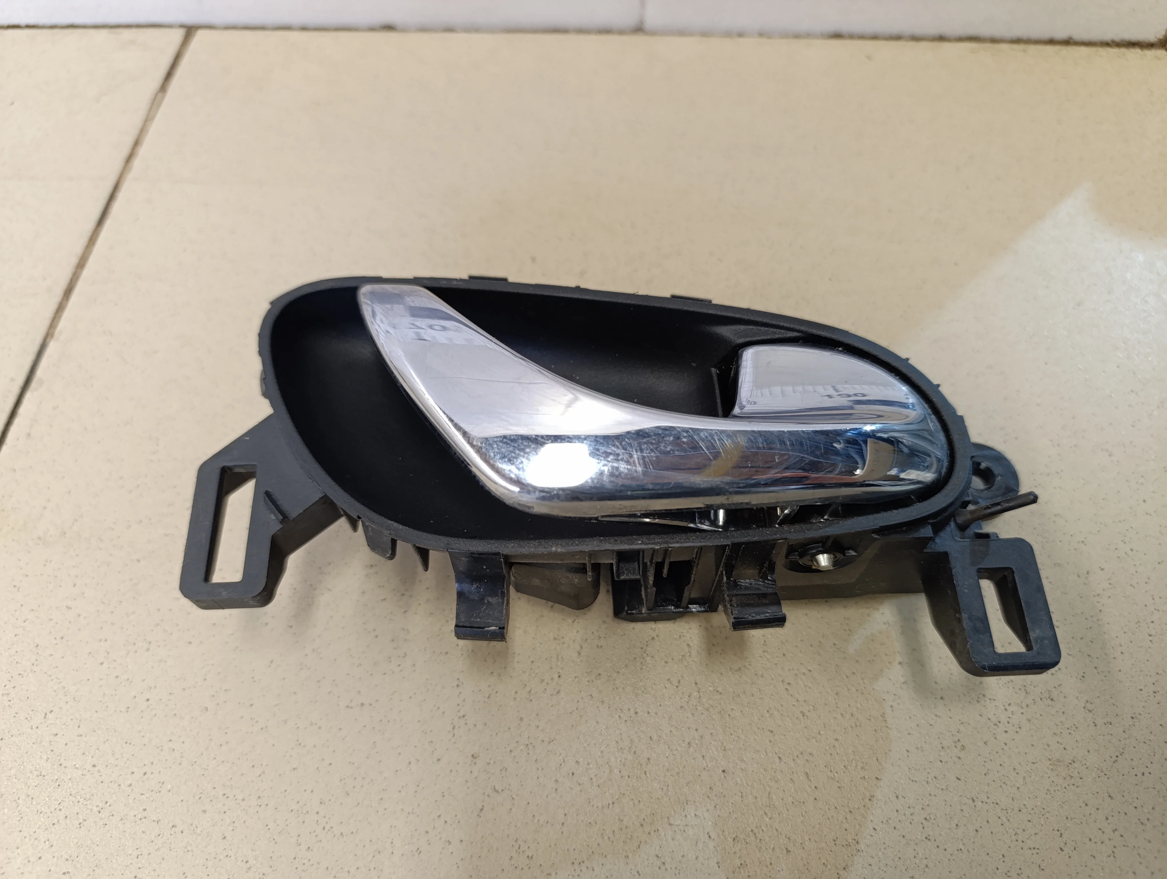 Ручка двери внутренняя правая Qashqai (J11) 2014>