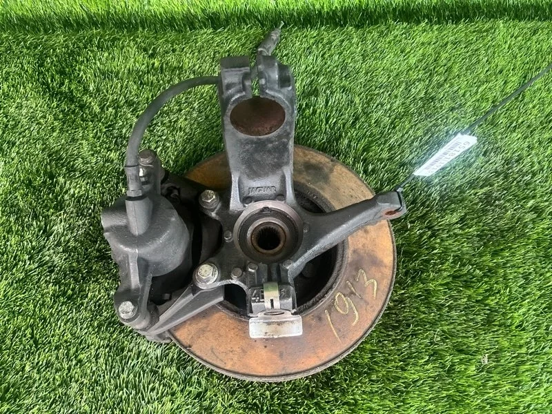 Кулак поворотный Jaguar X-type 2005 C2S25283 X400 AJ20, передний правый