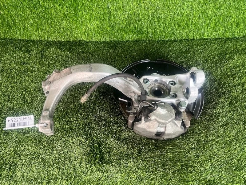 Кулак поворотный Audi A4 2002 8E0407253C B6 ALT 2.0, передний левый