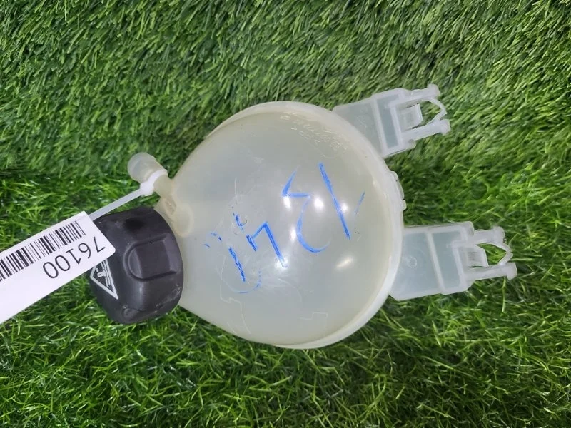 Бачок расширительный Peugeot 207 2012 9800777280 A7 EP6C