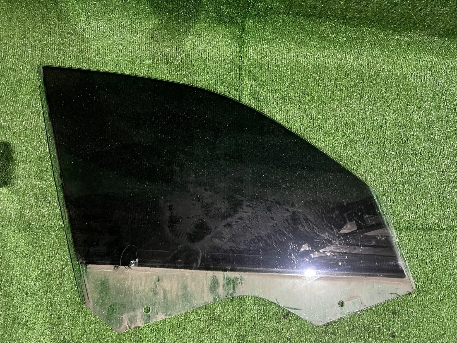 Стекло двери передней правой BMW X3 E83 рестайлинг (2006—2010)