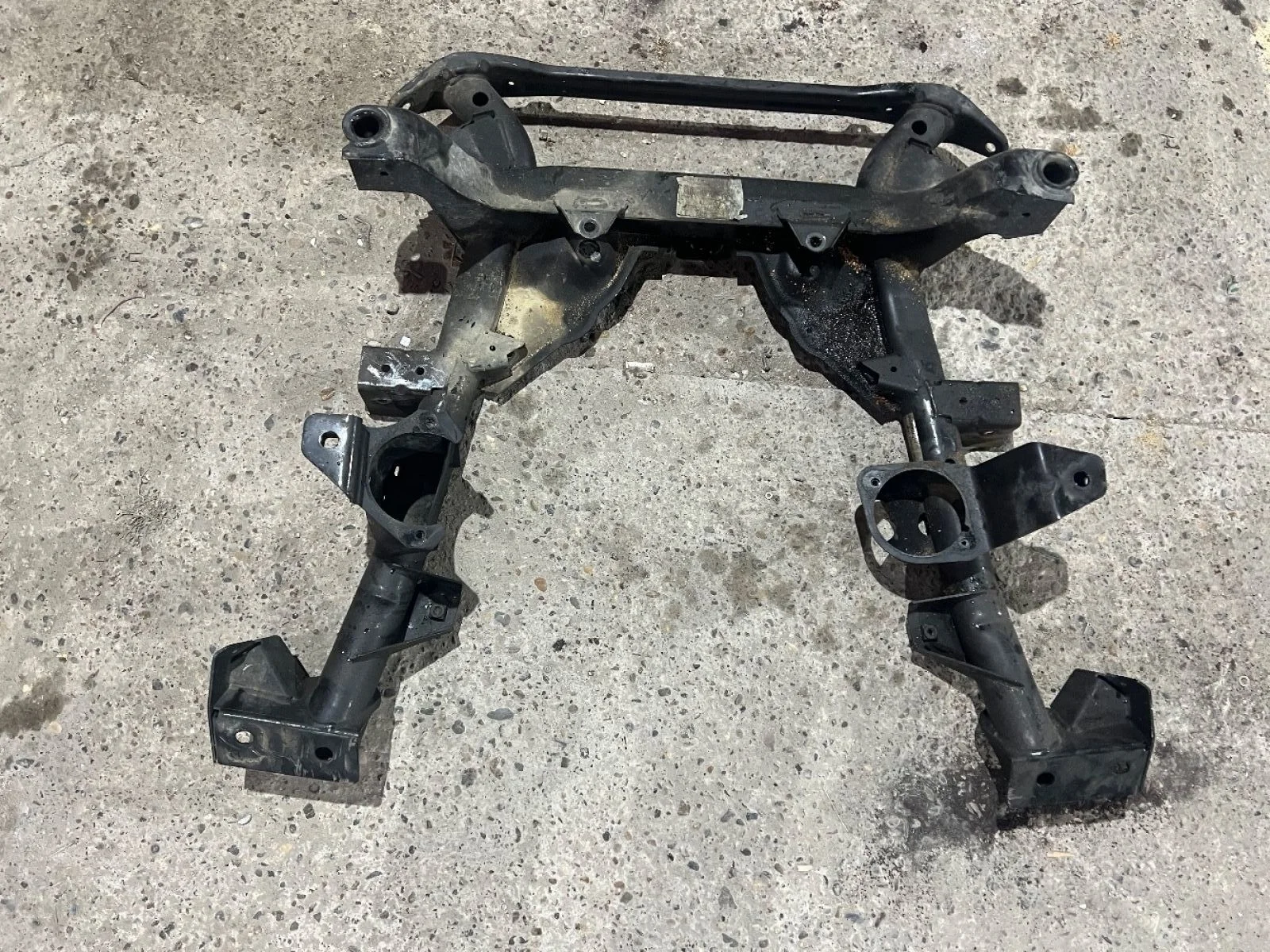 Подрамник передний BMW X3 E83 рестайлинг (2006—2010)