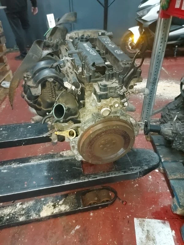 Двигатель Ford 1.6