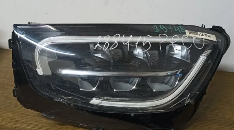 Фара Mercedes-Benz GLC на З/Ч A2539066901 X253, передняя левая