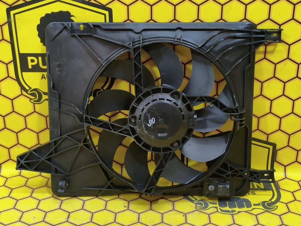 Вентилятор охлаждения Nissan Qashqai 2007 21481JD200 J10 MR20DE