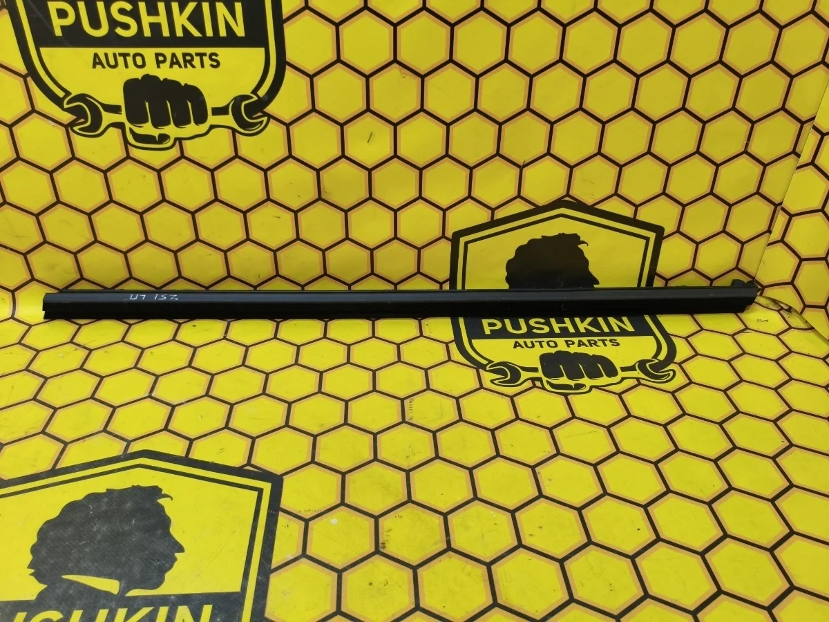 Бархотка внутренняя Nissan Murano 2011 808211AA0A Z51 VQ35DE, передняя левая