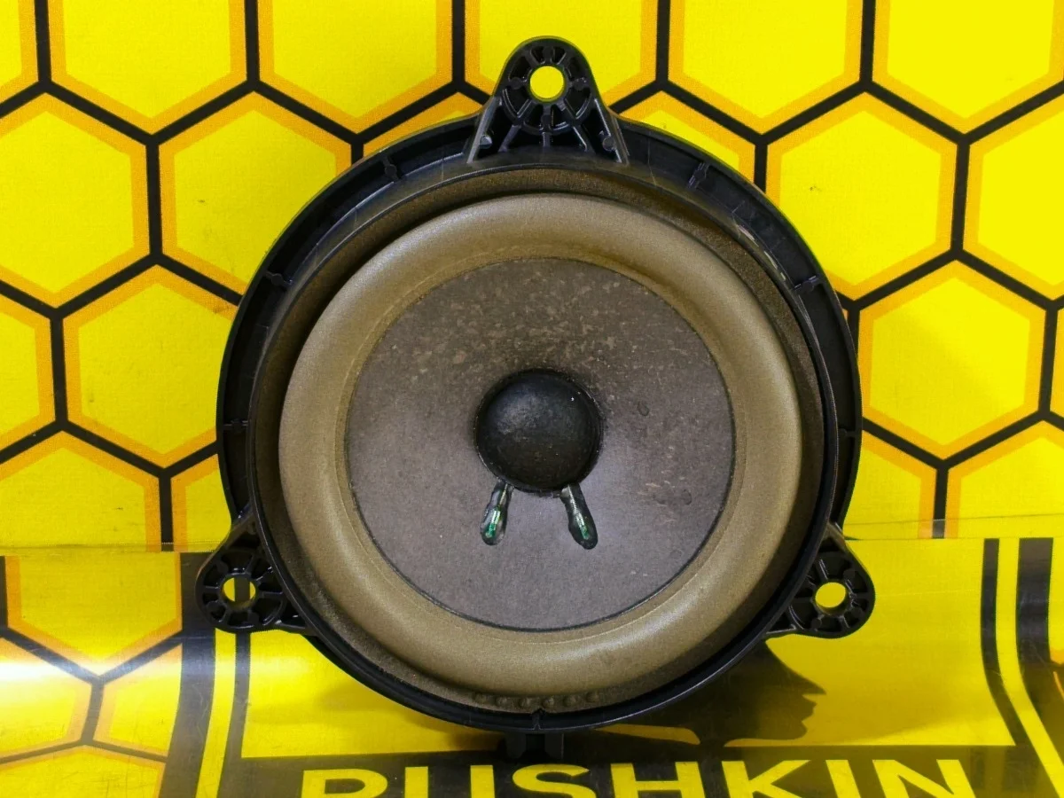 Динамик колонка Nissan Murano 2011 28156JM20A Z51 VQ35DE, задний правый