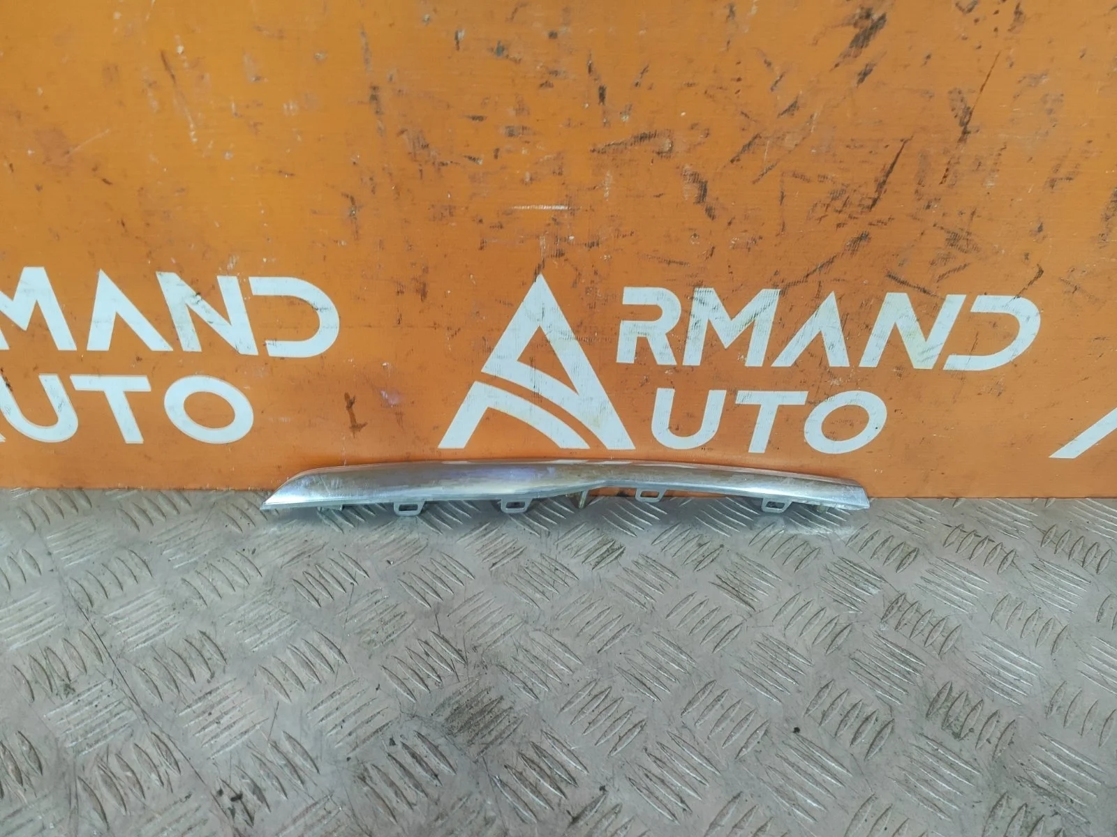 Накладка решетки радиатора Hyundai SOLARIS 2014-2017