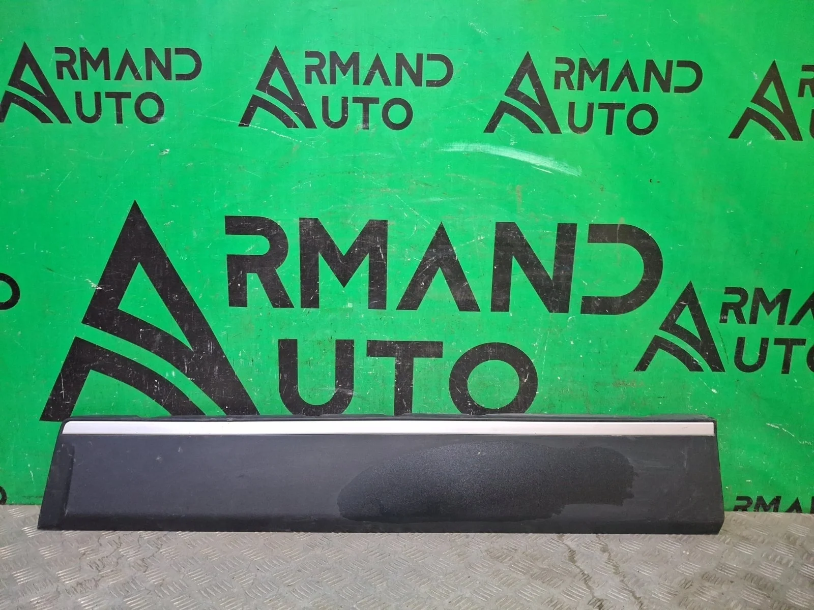 Молдинг двери Volvo XC70 2007-2016