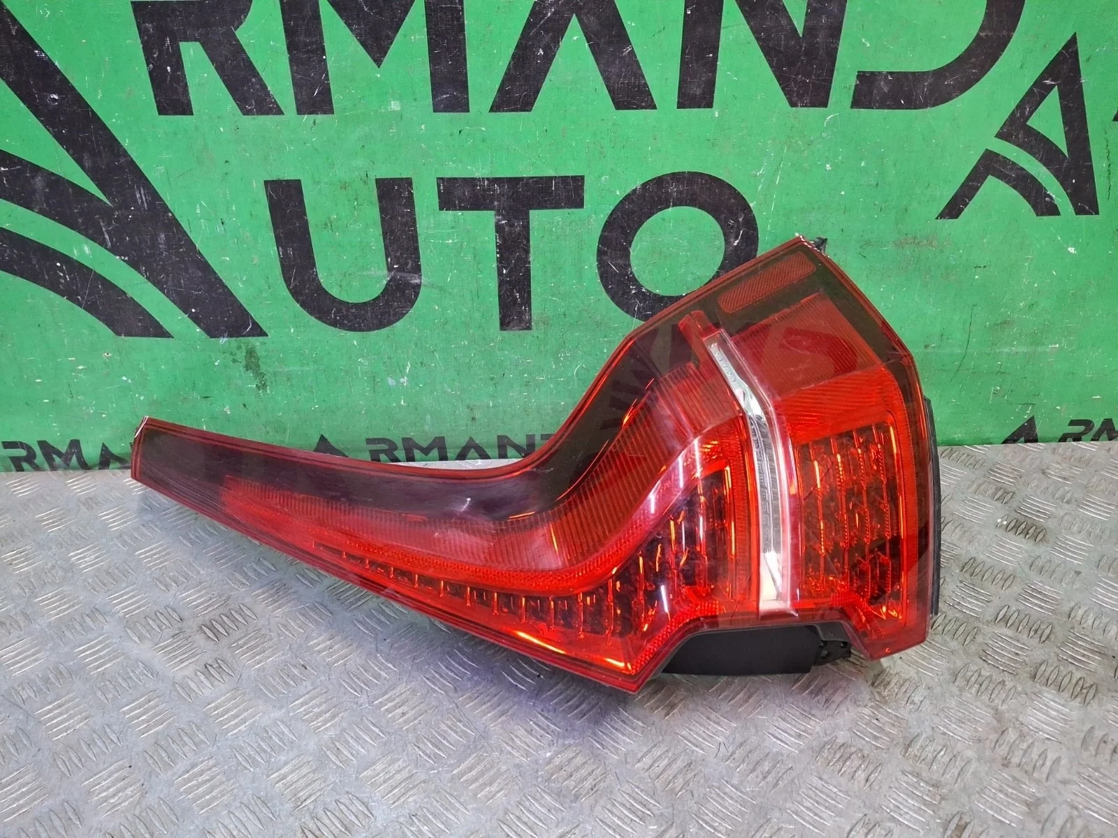 Фонарь внешний Volvo XC60 2017-нв