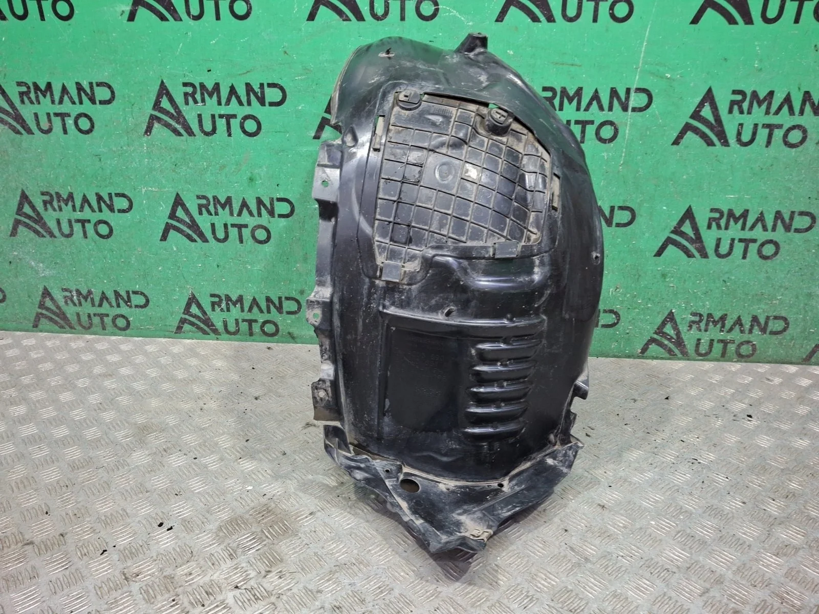 Подкрылок Mercedes -Class 2014-2021 W205, S205, C205