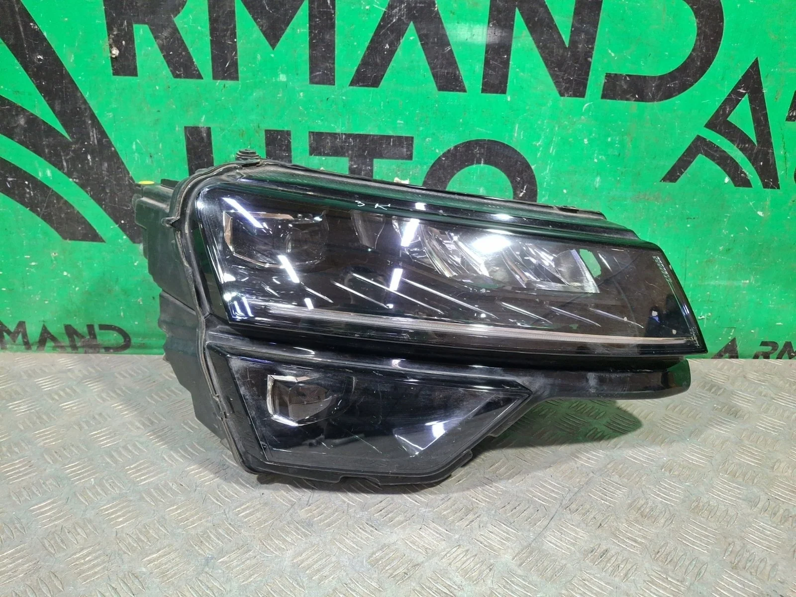 Фара SKODA Karoq 2017-нв