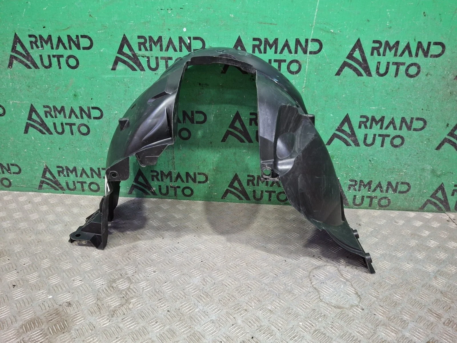 Подкрылок Renault Logan 2012-2018