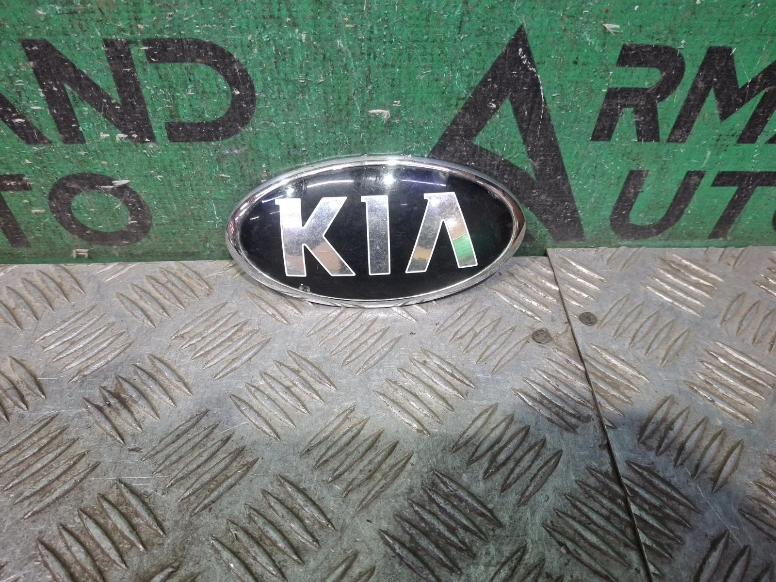Эмблема Kia Rio 2011-2017 3 QB