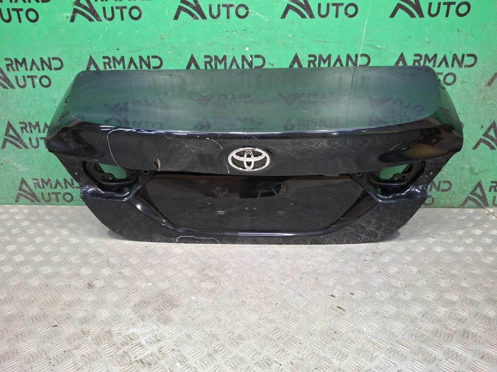 Крышка багажника Toyota Camry 2017-нв 8 XV70