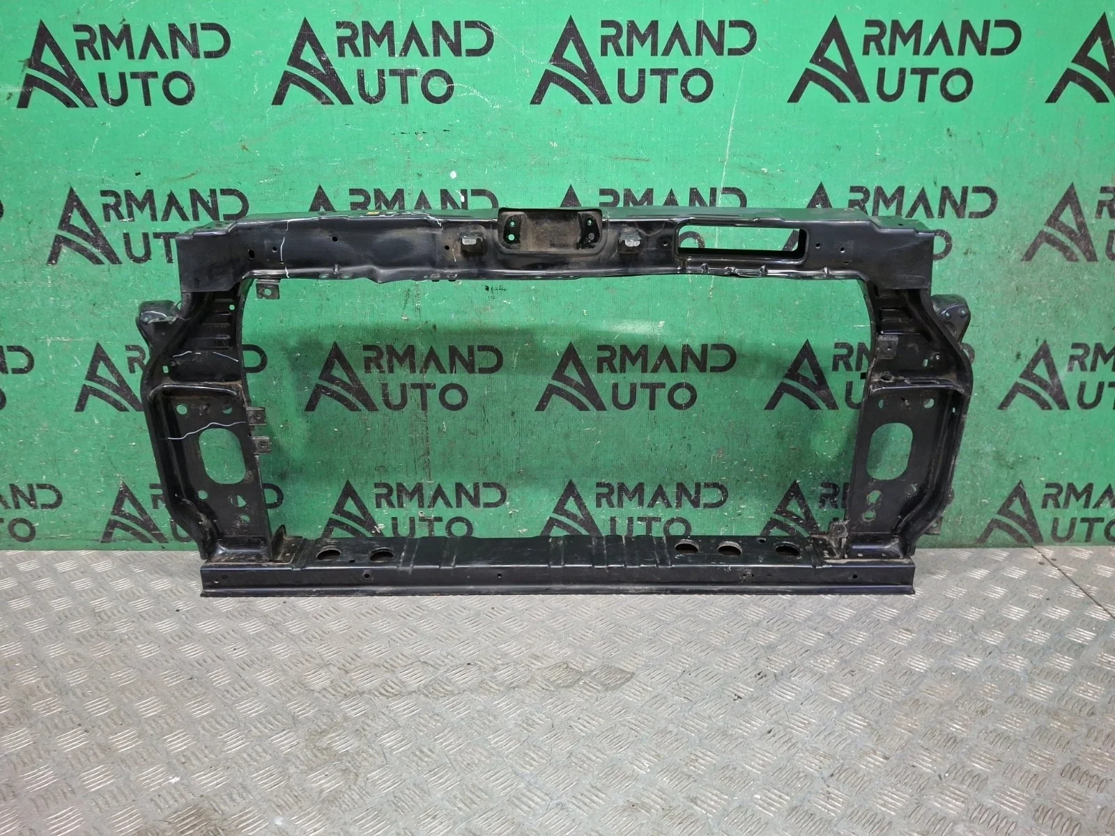 Панель передняя (суппорт радиатора) Hyundai Creta 2016-2021