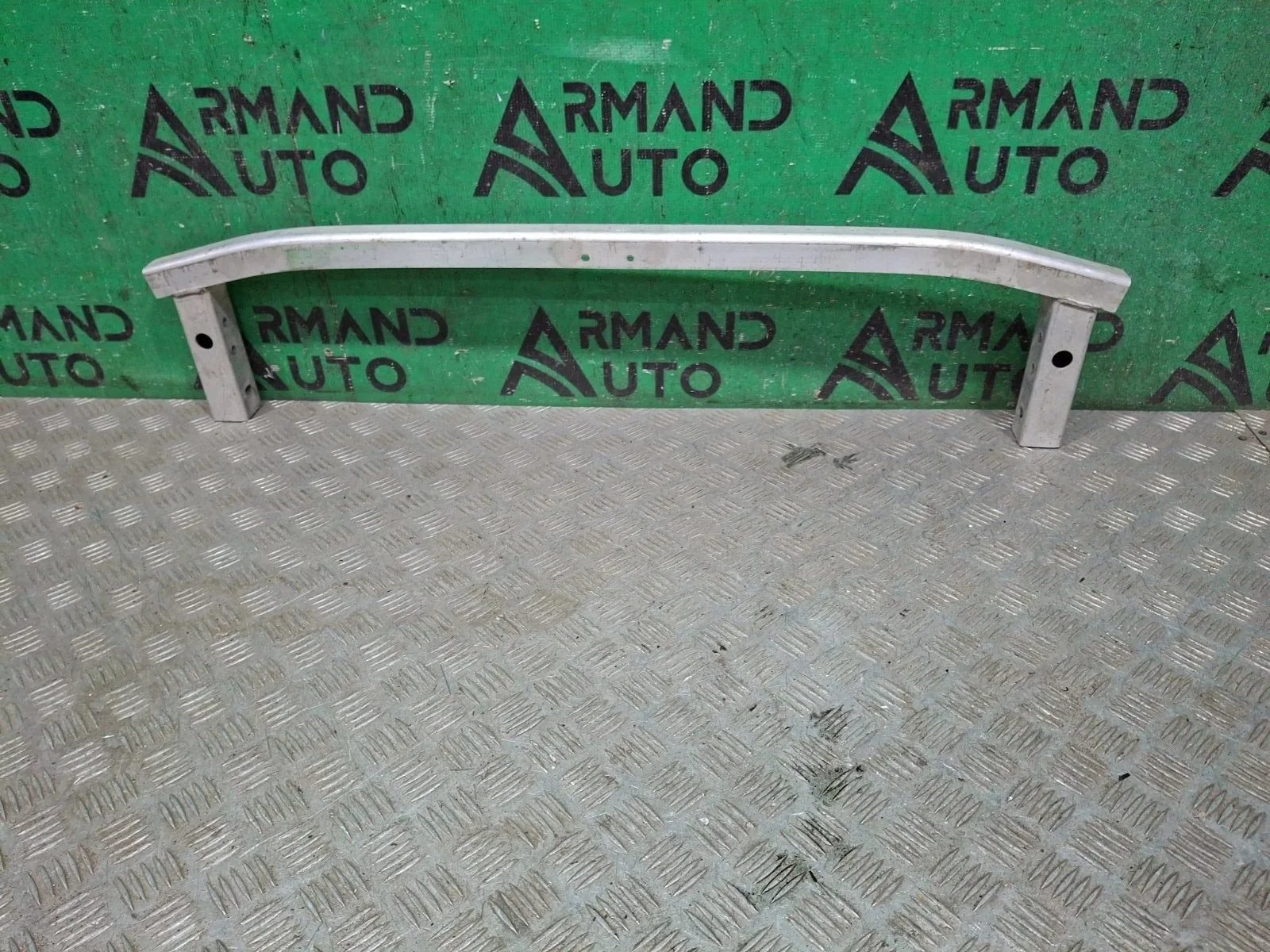 Усилитель бампера нижний BMW X5 2018-нв G05