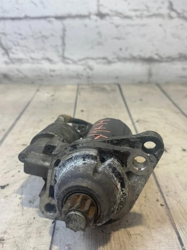 Стартер VW Golf 6 2012