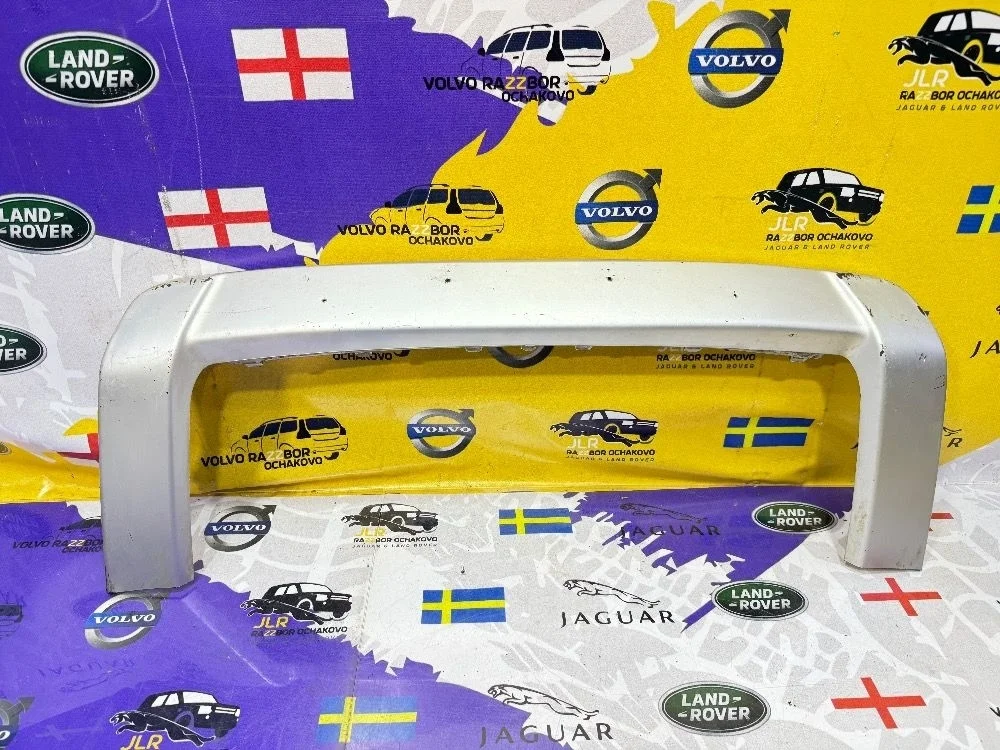 Центральная накладка переднего бампера Volvo XC90 XC90 I рестайлинг (2006—2014)