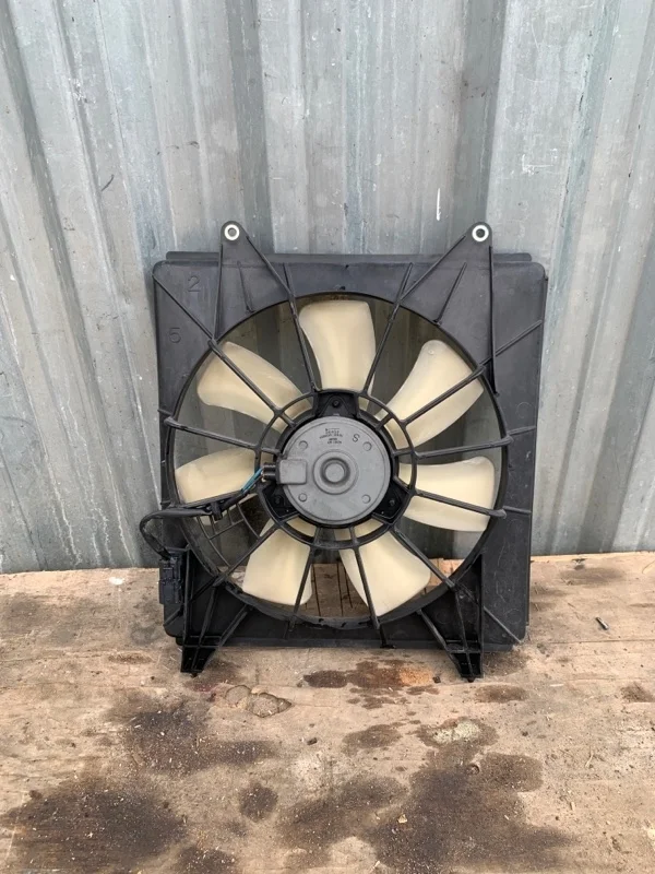 Диффузор вентилятора кондиционера Honda Accord 8 2008-2010 38615R40A01