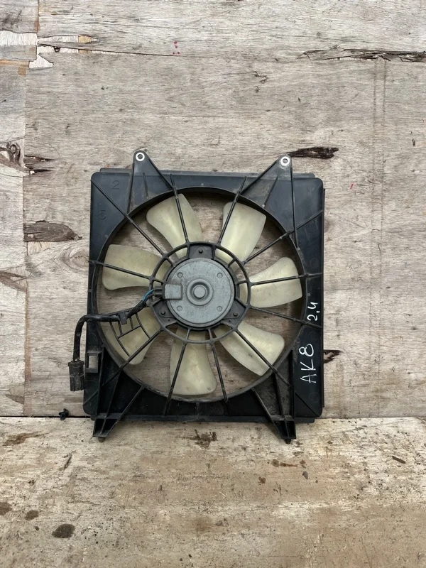 Диффузор вентилятора кондиционера Honda Accord 8 2008-2012 38615R40A01