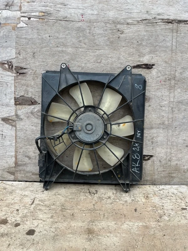 Диффузор вентилятора кондиционера Honda Accord 8 2008-2012 38615R40A01