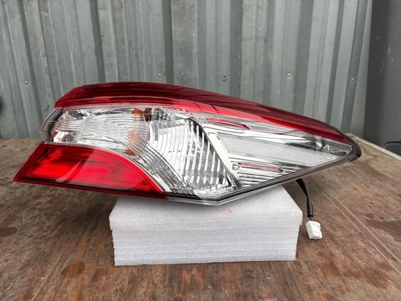 Фонарь Toyota Camry 2018-2021 8155133660 70, правый