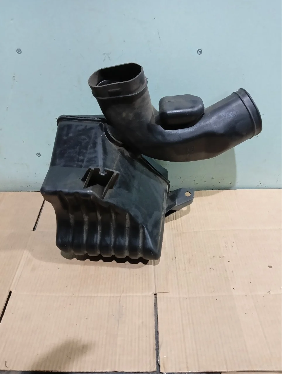 Резонатор воздушного фильтра Honda Accord 8 2008-2012 17230RL6E00