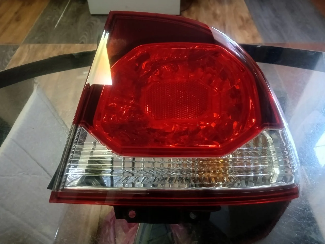 Фонарь Honda Civic 8 2009-2011 33501SNBG51 4D, правый