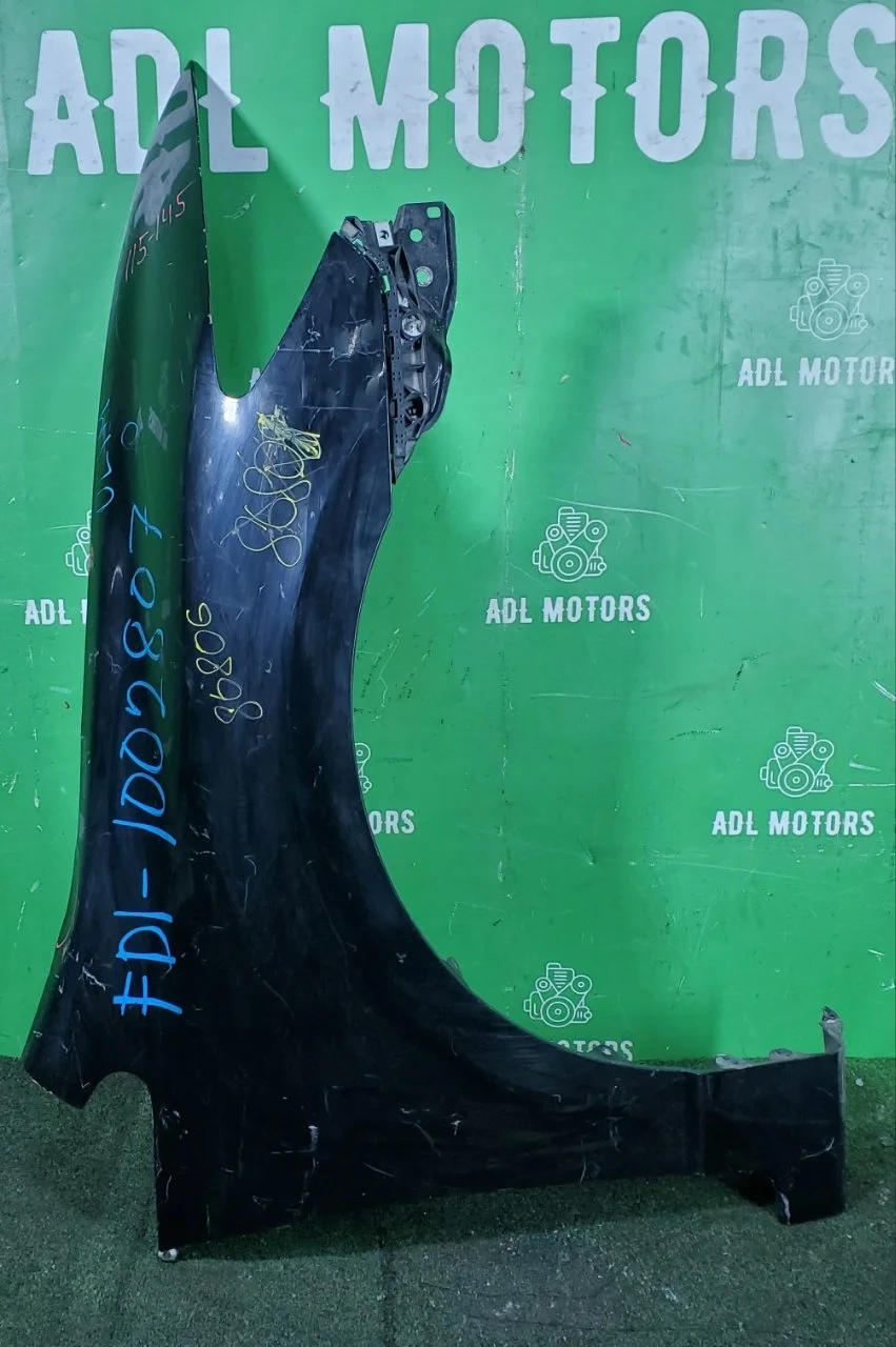 Крыло Honda Civic 8 2006-2011 60211SNBJ00ZZ 4D, переднее правое