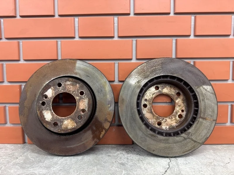 Диски тормозные комплект Kia Cerato 2010 517121M000 TD 1.6 G4FC, передние