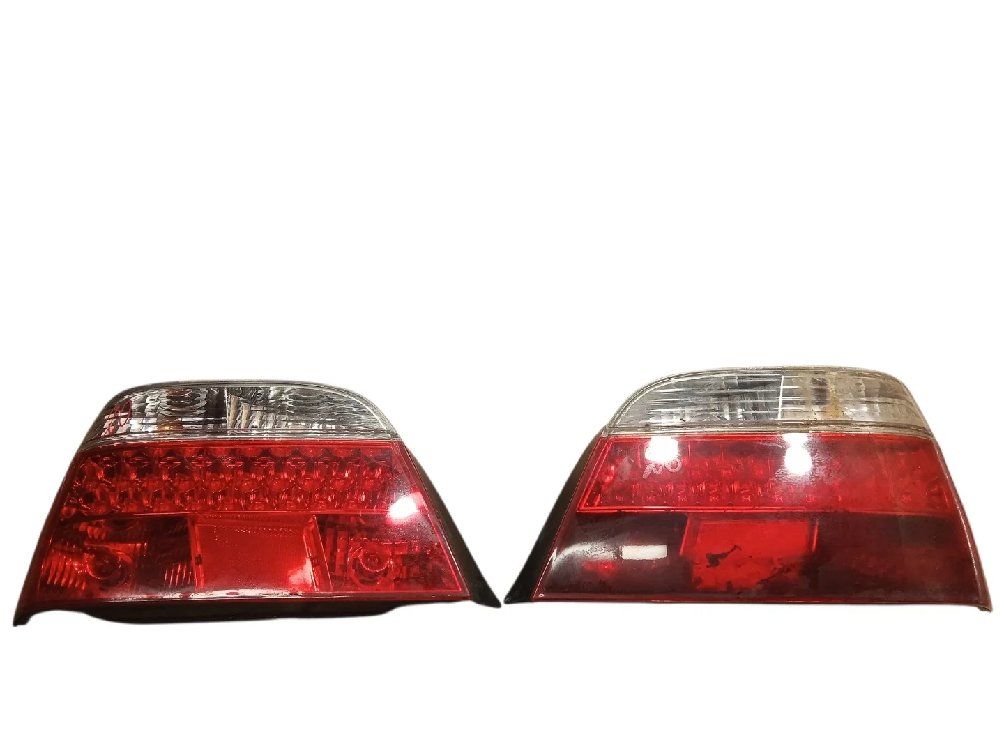 Фонарь BMW 7-series 2000 E38